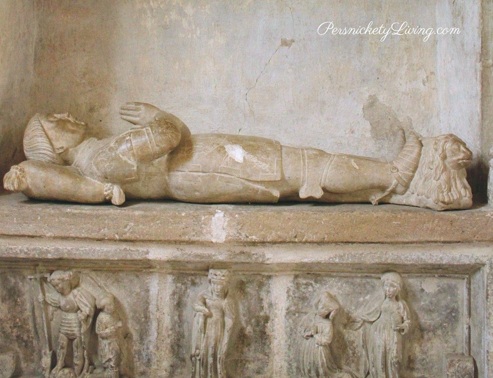 The tomb of Alzias de Saunhac in French town, Belcastel