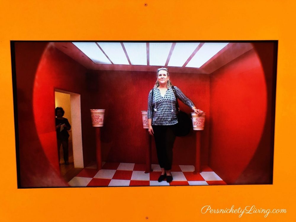 What's wrong with this picture? Optical illusion