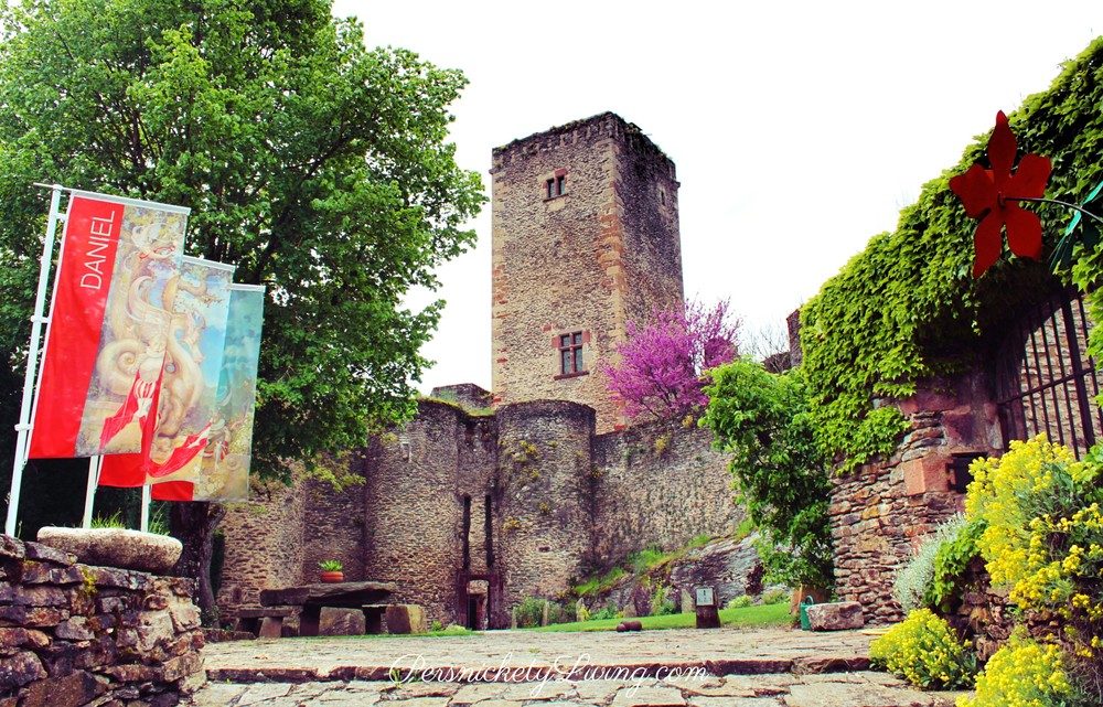 entrance to the castle in French towns Belcastel
