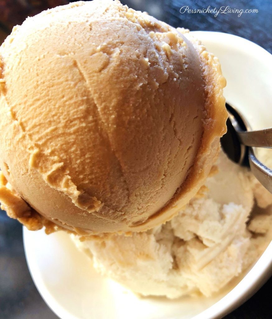 vegan Hazelnut Latte & Bourbon Vanilla ice cream