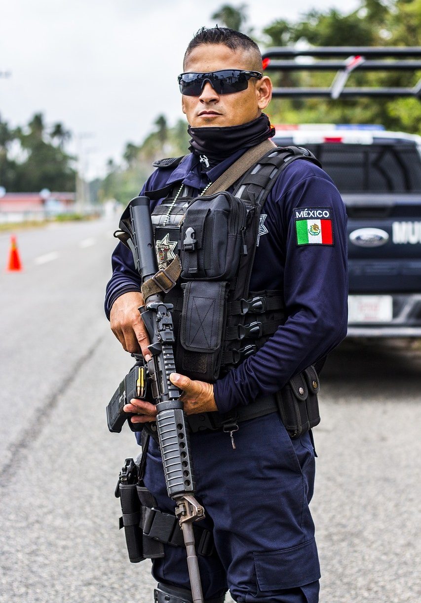 how safe is mexico - increased police presence